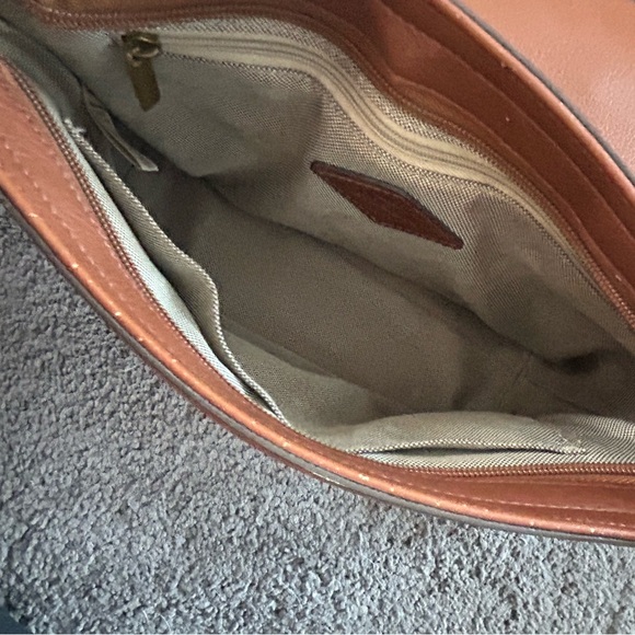 Fossil Tan Leather Crossbody Bag - Picture 3 of 10